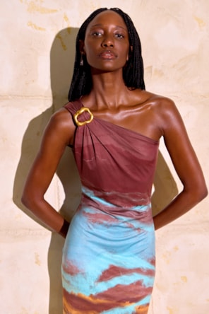 Vestido Ombro único Estampa LANÇA PERFUME 