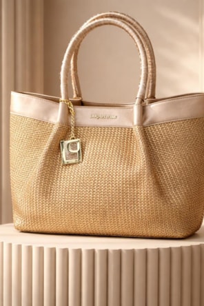 Bolsa Shopping  Palha Dourada LANÇA PERFUME 