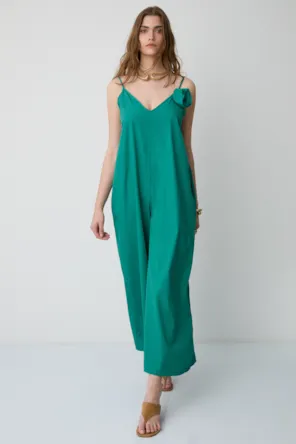 Macacão com aplique de flor  BSB