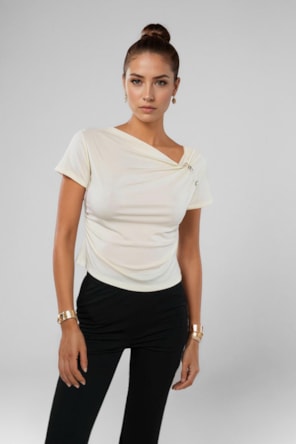 T´Shirt com alfinete GOA GOA 