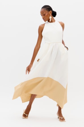 Vestido Comprido Branco e Bege - Lança Perfume