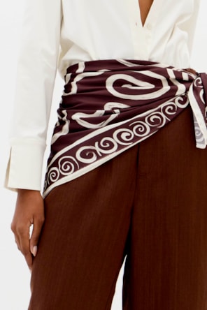 Lenço SPIRCAL Quadrado Castanho - Lança Perfume