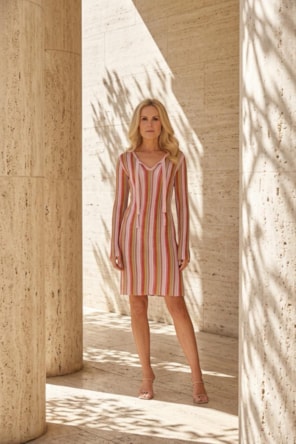 Vestido curto de malha com mangas  com lurex FRACOMINA 