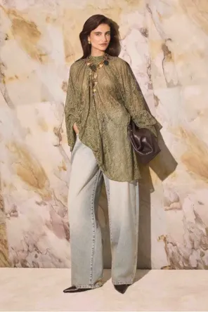   Vestido Curto Amplo Renda LANÇA PERFUME 