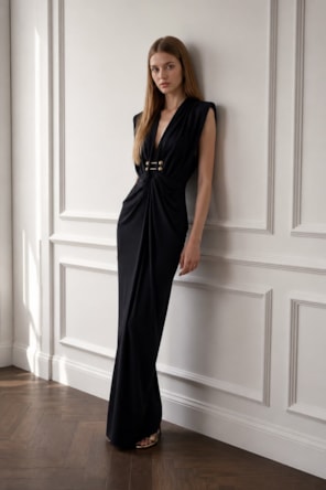Vestido Longo Decote Com Metal LANÇA PERFUME 