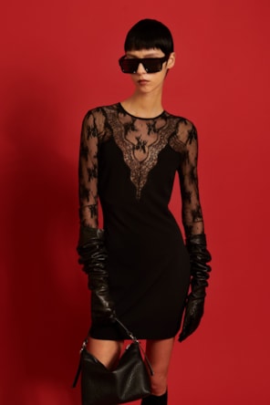 VESTIDO DE RENDA BITTA  ANIYE BY 
