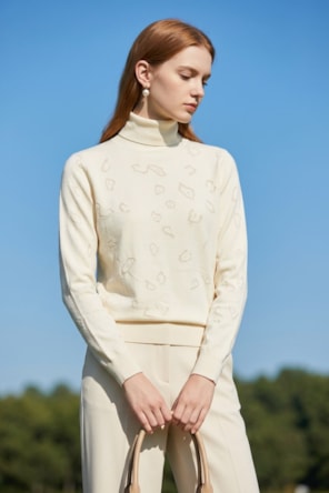 Camisola de malha gola branca FRACOMINA