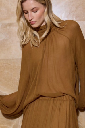 BLUSA CHIFFON MUSTARD LANÇA PERFUME