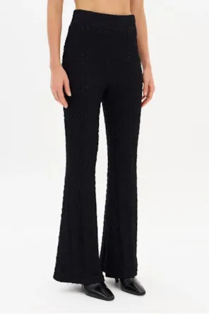 Calça Flare Cintura Média e Malha Texturizada LANÇA PERFUME 