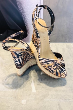 SANDALIAS CUNHA ANIMAL PRINT