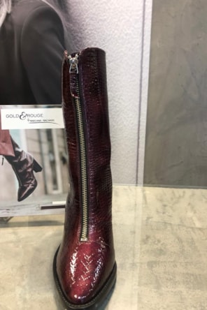 BOTAS BORDEAUX CROCO