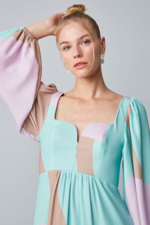 Vestido Com Busto Estruturado