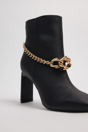 Botas Tornozeleira Corrente