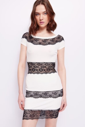 VESTIDO  COM RENDA