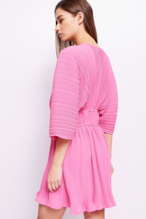 VESTIDO PLISSADO CURTO 