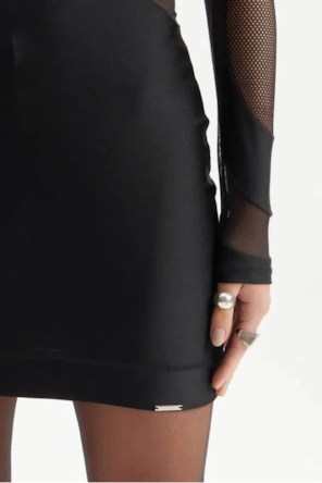 VESTIDO CURTO PRETO TULE
