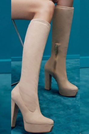 BOTAS BEIGES CANO ALTO 
