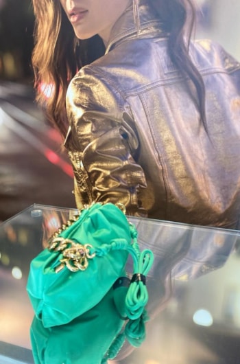 9bd1ecff-b63a-4482-9940-caf377bce38d