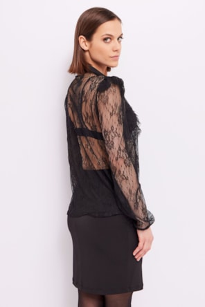 BLUSA RENDA PRETA 