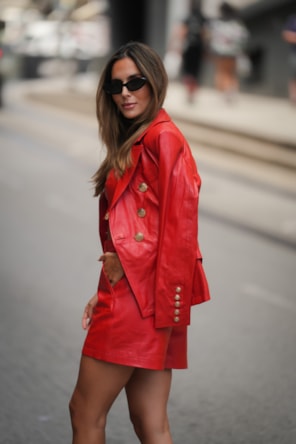BLAZER JUSTO CRUZADO LEATHER COLLECTION
