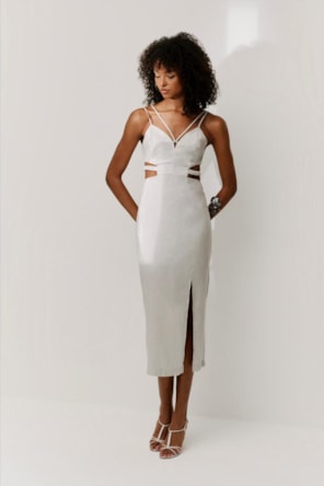 VESTIDO CRU PRATA