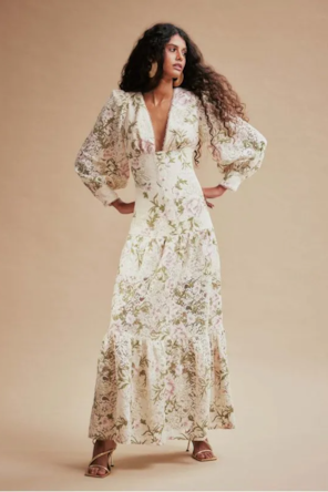 VESTIDO COMPRIDO  RENDA FLORES 