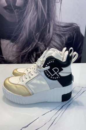 TENIS BOTA LANÇA PERFUME
