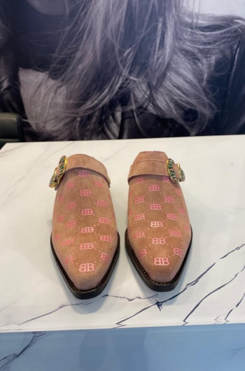 113dbdf8-525b-4b5c-b9fb-cfb2f4b2fabc