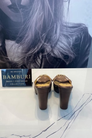 SANDALIAS  BAMBURI  CASTANHAS 