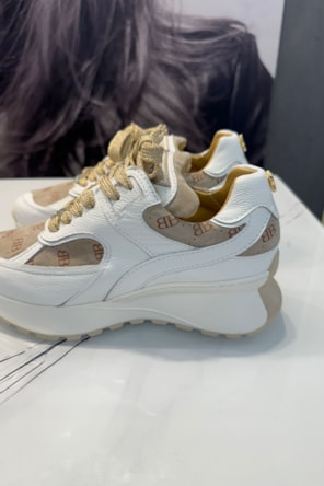 TENIS LETRAS BAMBURI 