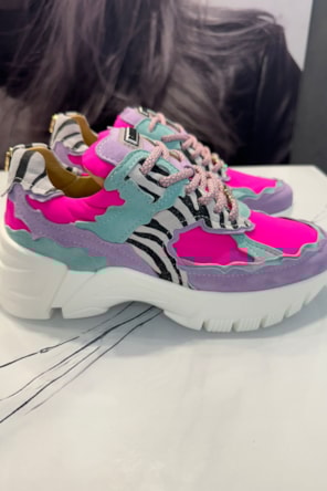 TENIS BAMBURI  PINK ZEBRA