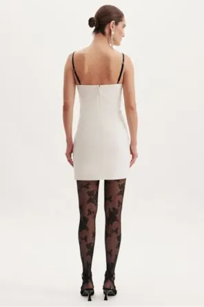 VESTIDO LANÇA PERFUME CURTO BORDADO 