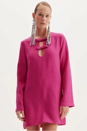 VESTIDO ROSA MANGA EVASE