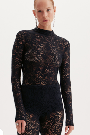 CAMISOLA RENDA PRETA 