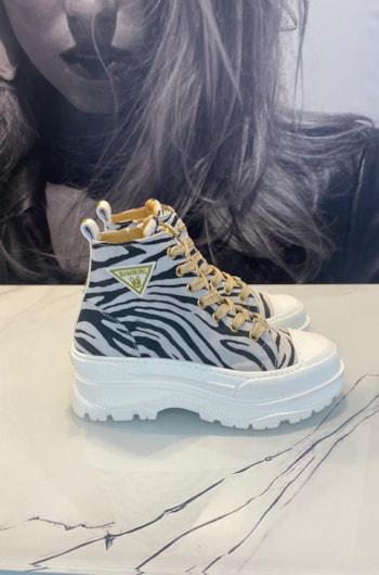 b5c7b69c-f42f-4dcf-9580-90d0837e67bd