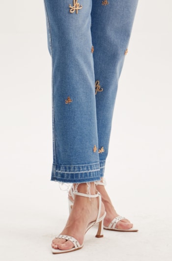 501cf007075-3-1435x2048