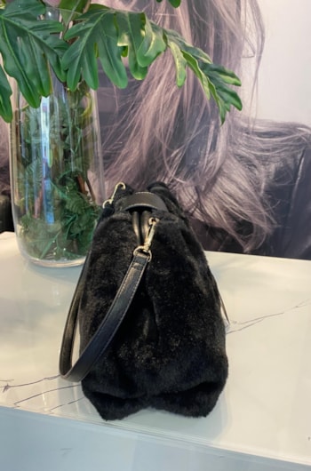 f61d957d-0f2c-4962-8903-8fc4100876a9