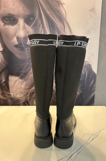 07f96049-4dbb-4e86-8bdc-9f1cf79dcd34