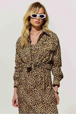 CAMISA ANIMAL PRINT COM BOLSO