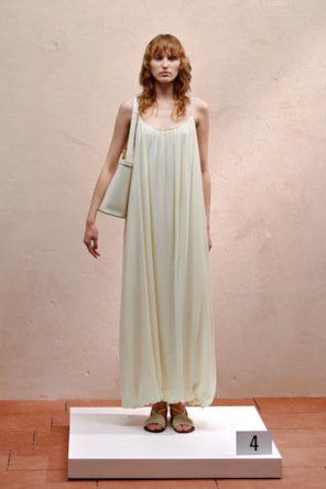 VESTIDO LONGO CRU ELEH