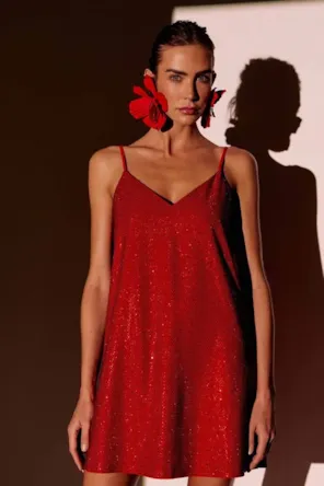 VESTIDO ALÇAS VERMELHO LANÇA PERFUME 