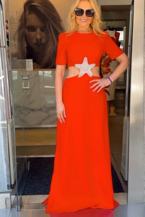VESTIDO LONGO ESTRELA VERMELHO LANÇA PERFUME 