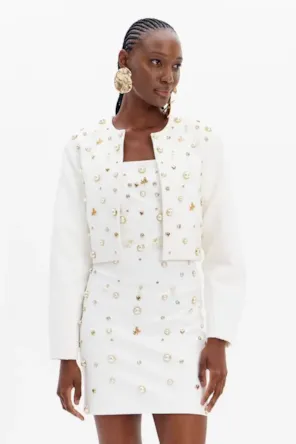 CASACO BLAZER CURTO APLICAÇÕES LANÇA PERFUME