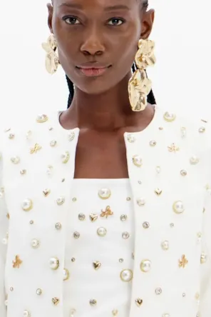 CASACO BLAZER CURTO APLICAÇÕES LANÇA PERFUME