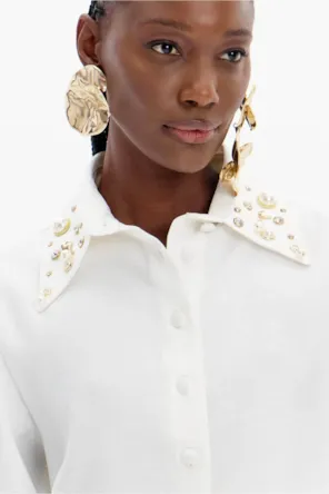 CAMISA CURTA COM APLICAÇÕES LANÇA PERFUME 