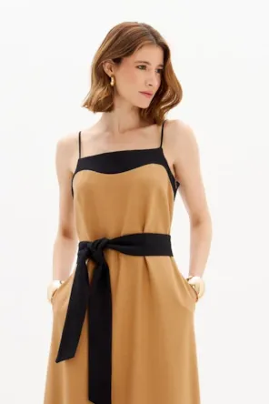 VESTIDO SUPER MIDI DE ALÇAS LANÇA PERFUME 