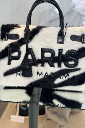 MALA ALASKA ZEBRA TOTE RUE MADAM 
