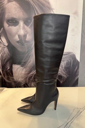 BOTA CANO ALTO PRETAS CARRANO 
