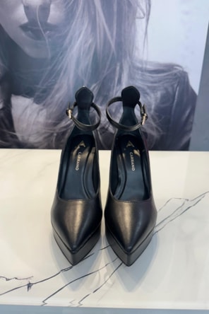 SAPATOS COMPENSADOS CARRANO 