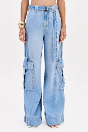 CALÇAS DE GANGA COM BOLÇOS LANÇA PERFUME 